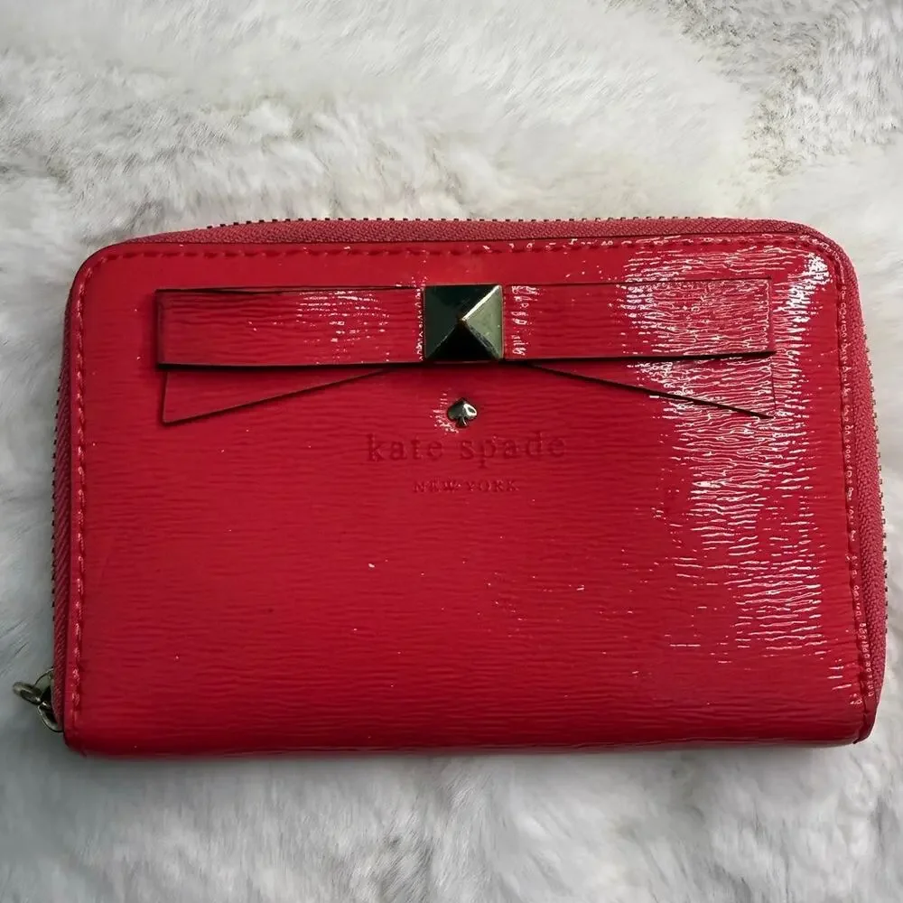 KATE SPADE New York Pink Wallet